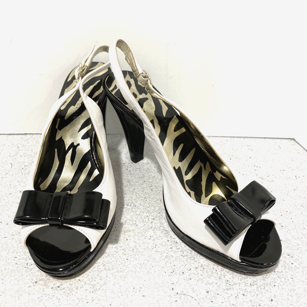 Anne Klein 'Europa' high heels white matte & black patent leather shoes US 7.5M